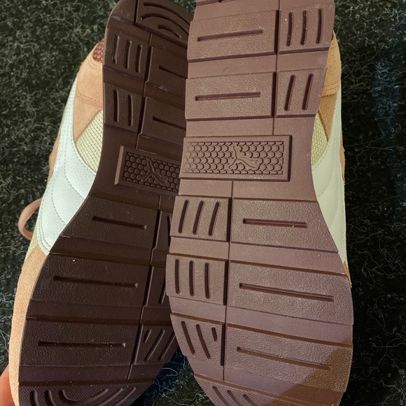 NEW Puma Sneakers soft optimal comfort uS 5.5C EuR 37.5 /shoes / Gym No Box Pink - Picture 7 of 8